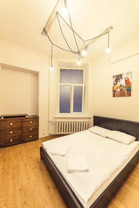 One-Bedroom Apartment image 2
