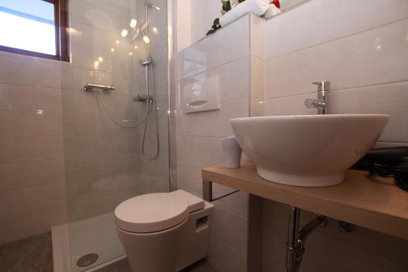 Studio Apartment (2 Adults) image 4