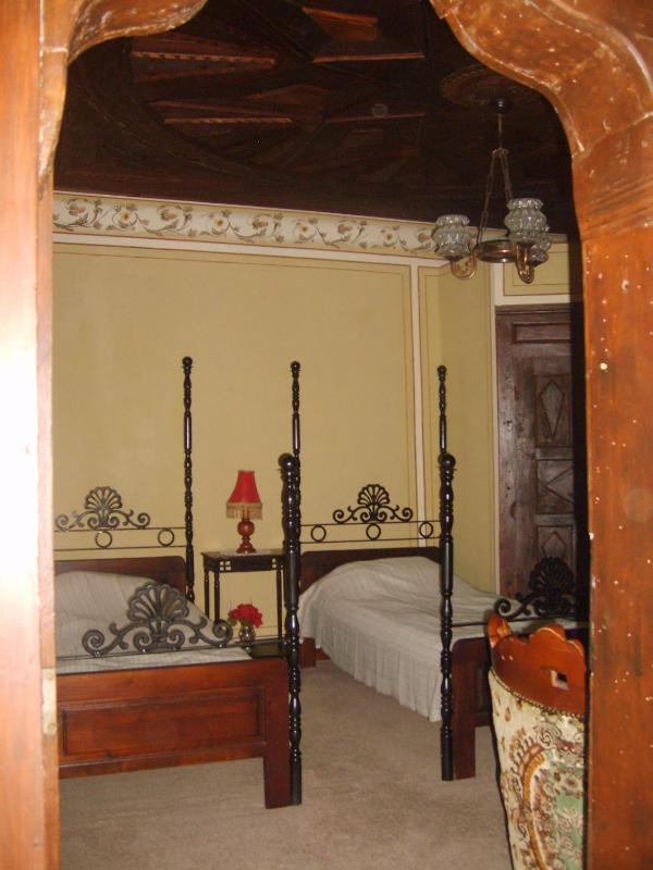 Twin Room image 1