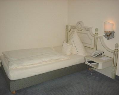 Single Room image 1