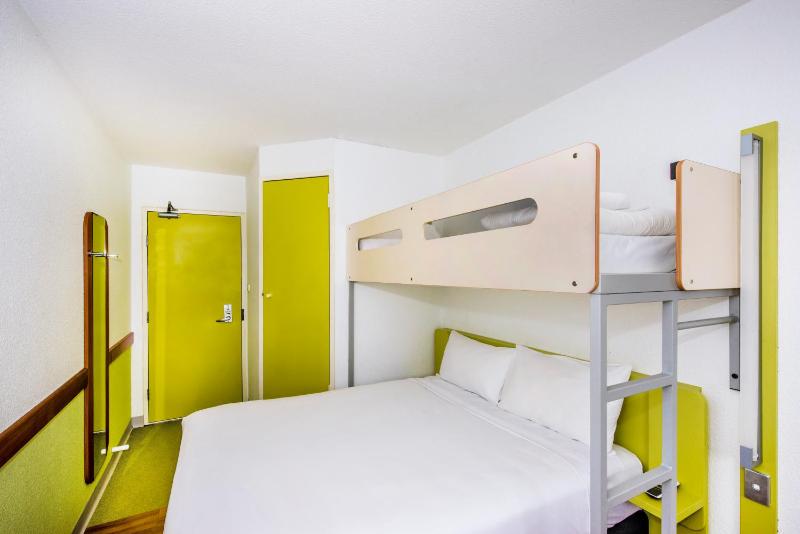 Standard Queen Room with Single Bunk Bed image 1
