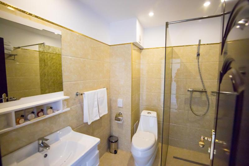 Junior Suite with Balcony image 2