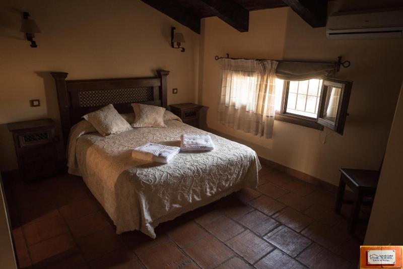 Large Double Room image 1