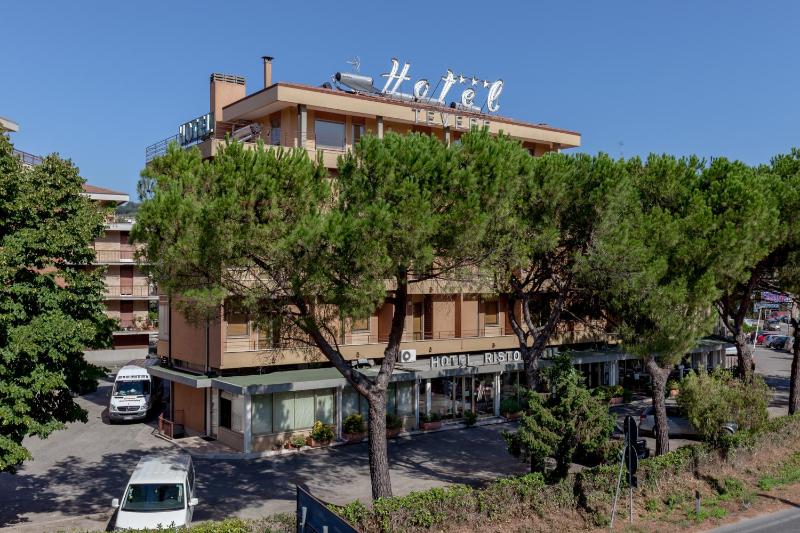 Hotel Tevere Perugia - image 1
