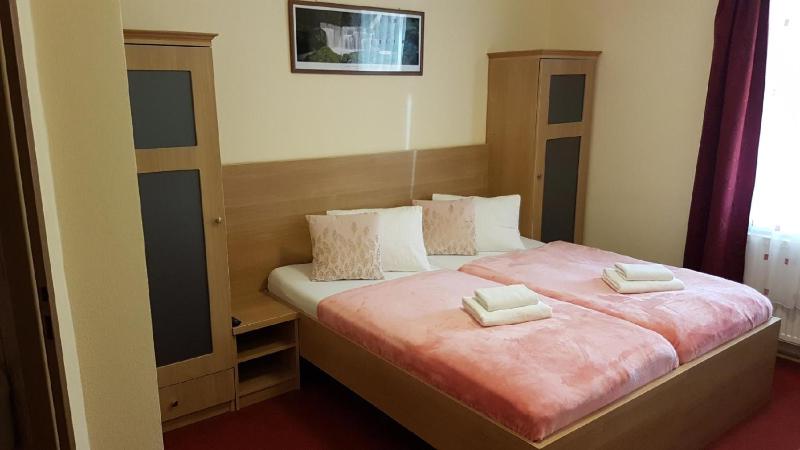 Double or Twin Room - Disability Access image 2