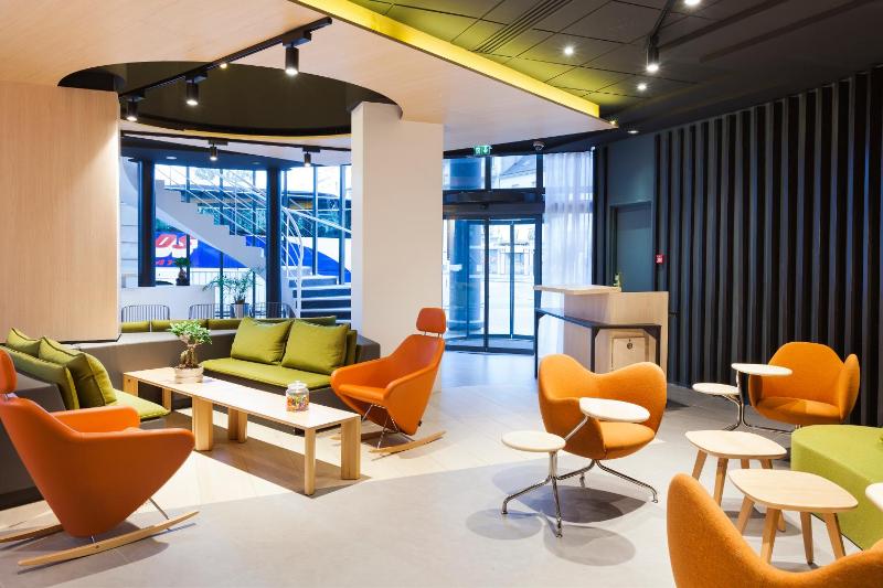 Novotel Tours Centre Gare - image 40