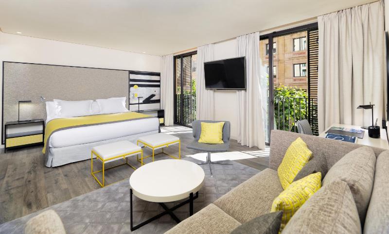 Junior Suite image 1