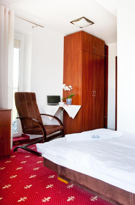 Single Room image 2