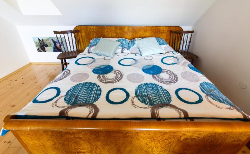 Studio Apartment image 2