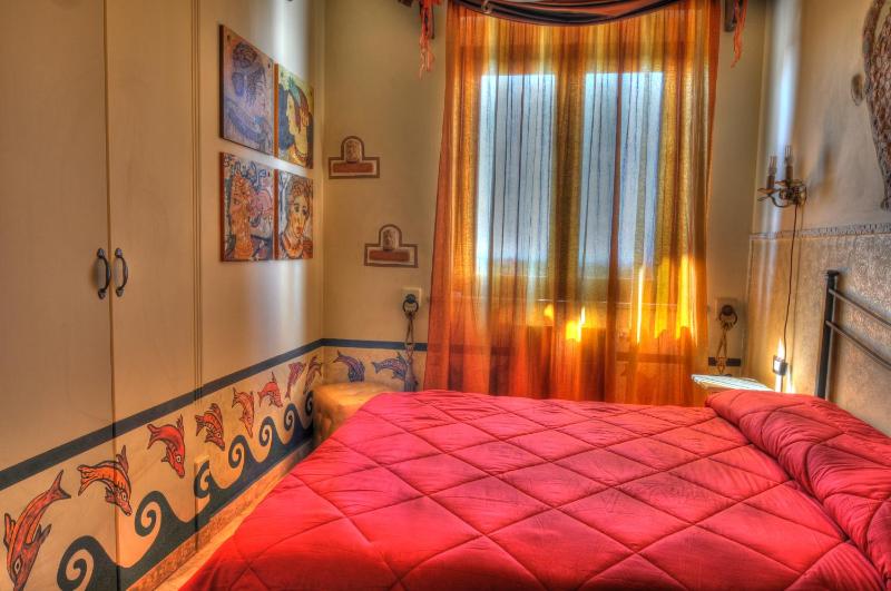 Single Room image 3
