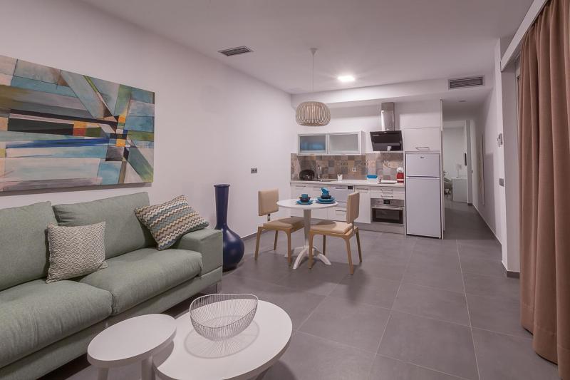 One-Bedroom Villa with Terrace image 4