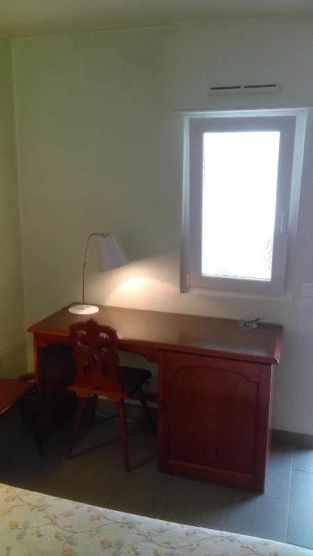 Standard Double Room image 3