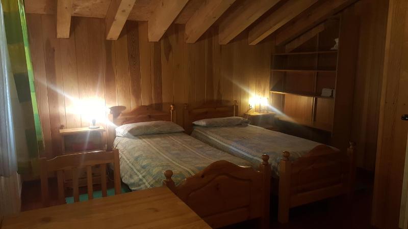 Double or Twin Room with Private Bathroom image 2
