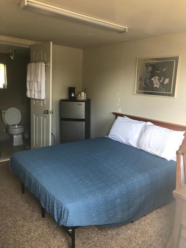 Deluxe Room image 2
