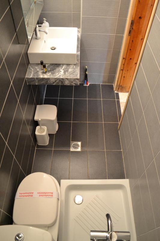 Aiolos House - image 24