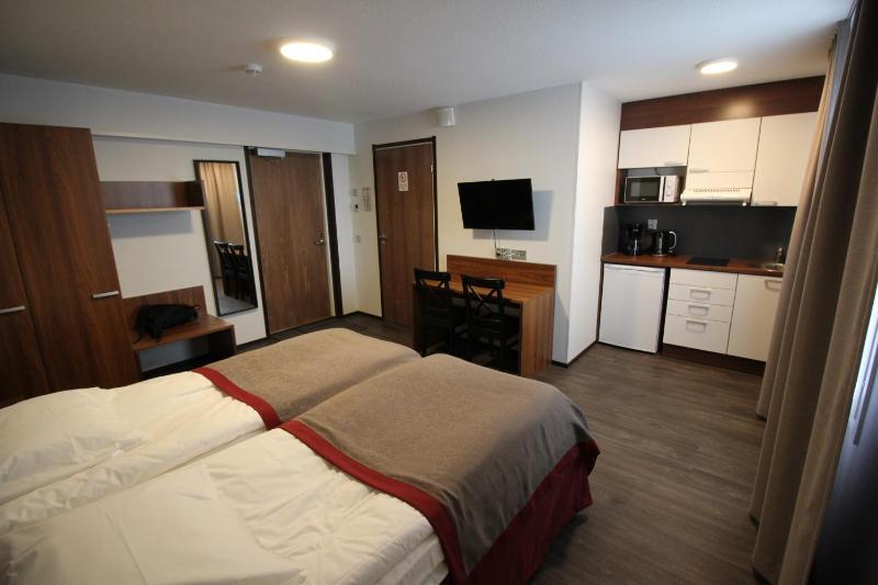 Twin Room - No pets image 4
