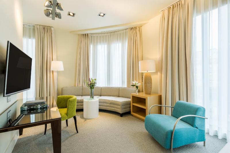 Junior Suite image 4