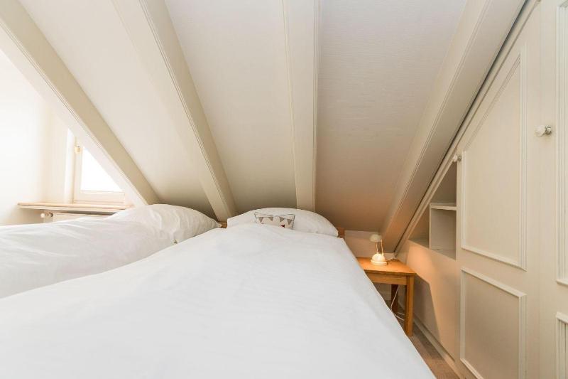 Apartment image 3