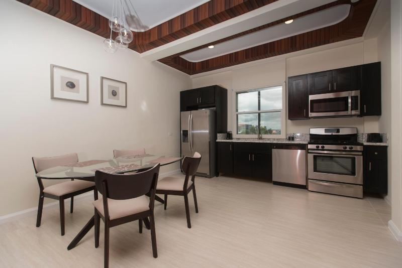 King's Hotel & Residences - image 3