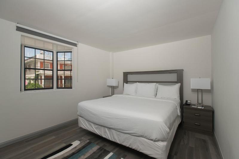 King's Hotel & Residences - image 1
