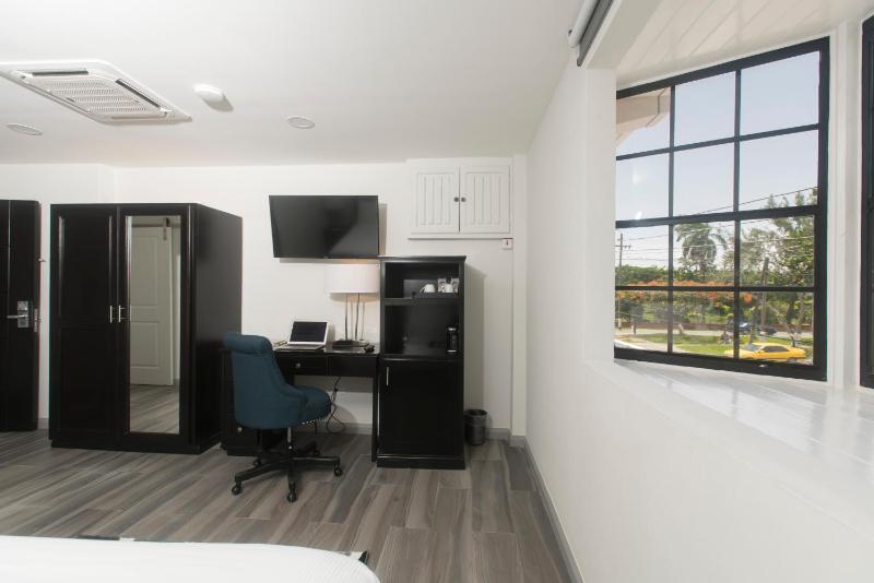 King's Hotel & Residences - image 5