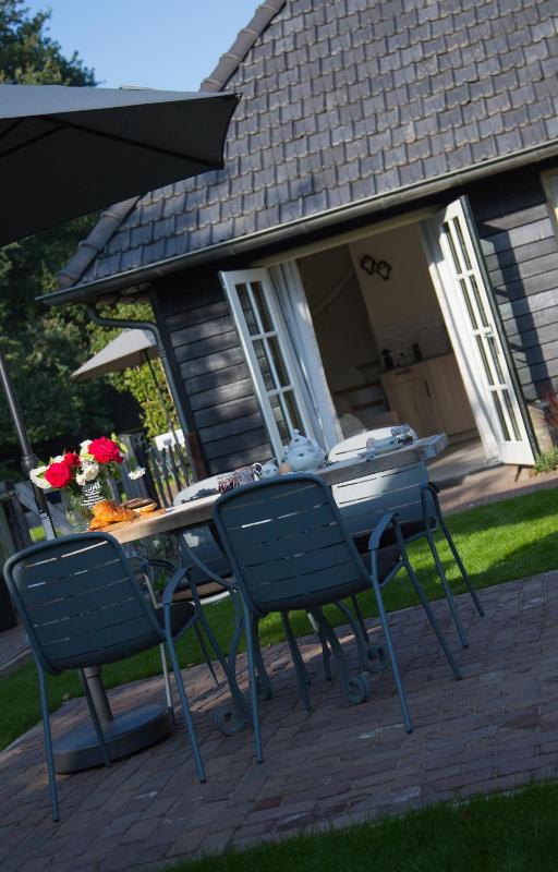 Double Room with Terrace and Private Garden image 3