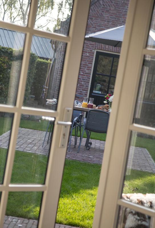 Double Room with Terrace and Private Garden image 4