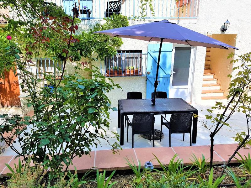 Double or Twin Room with Terrace image 3