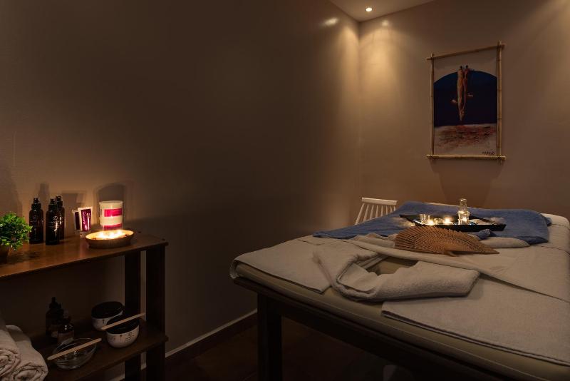 Avra Beach Resort - image 12