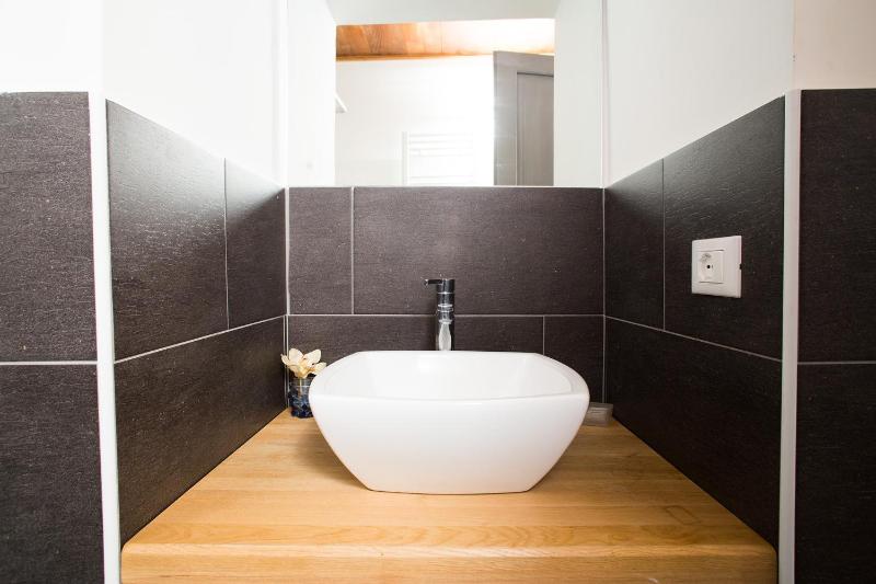 Double Room with Private Bathroom image 2