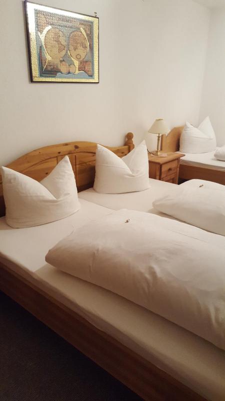 Triple Room with Mountain View image 2