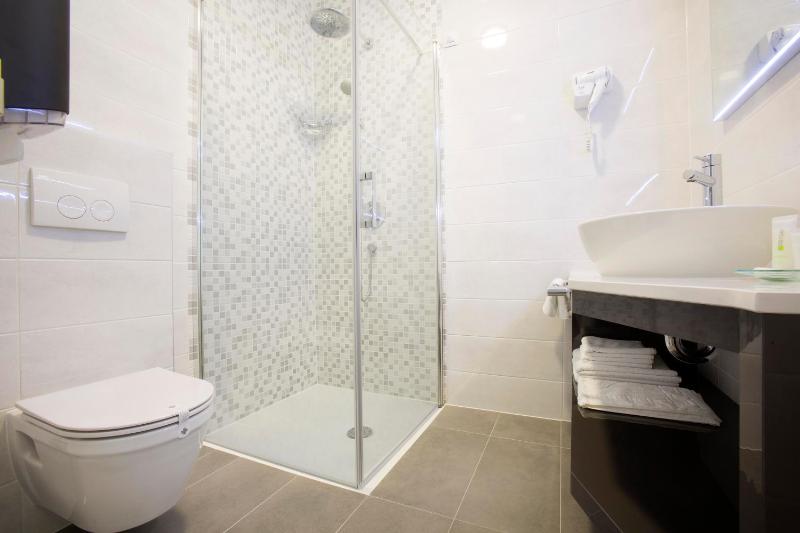Superior Double or Twin Room with Terrace image 2