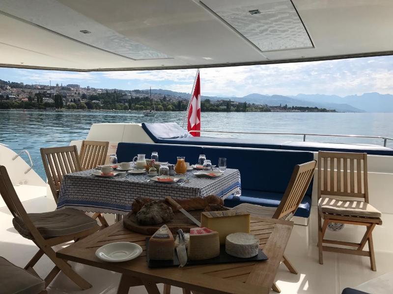 Floatinn Boat-BnB - image 16