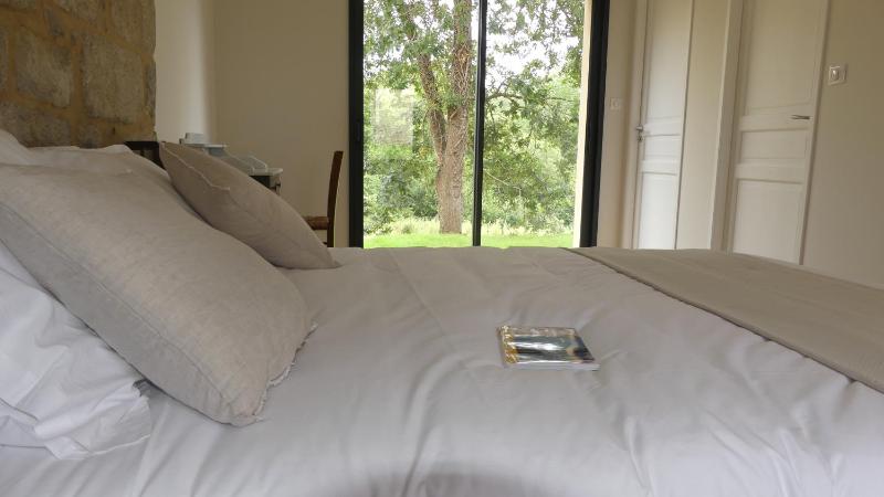 Double Room with Garden View image 1