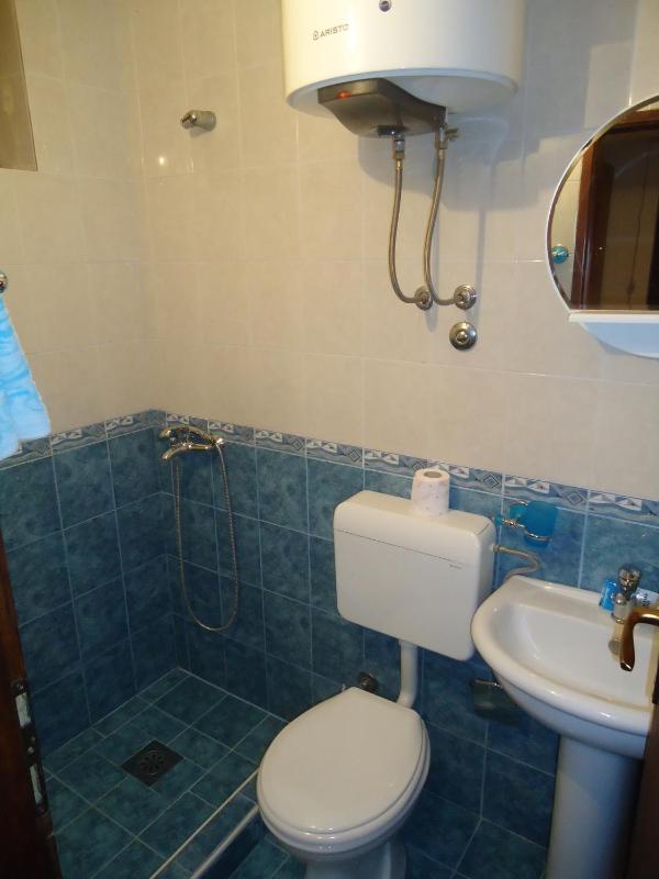 Studio - Ground Floor image 2