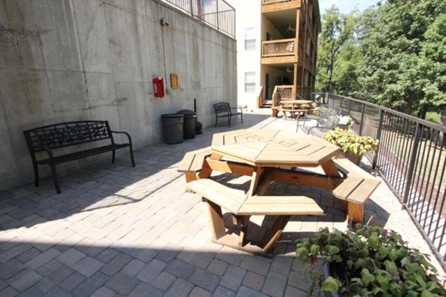 Three-Bedroom Apartment image 3