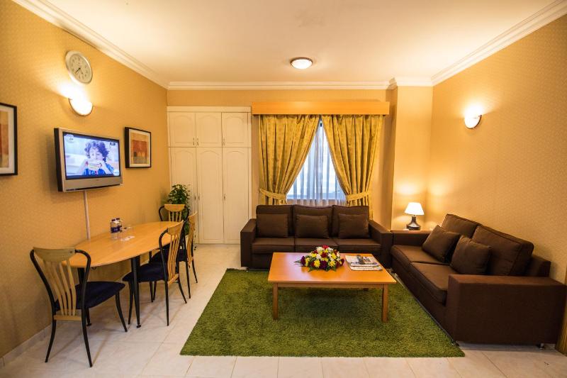 One-Bedroom Apartment image 4