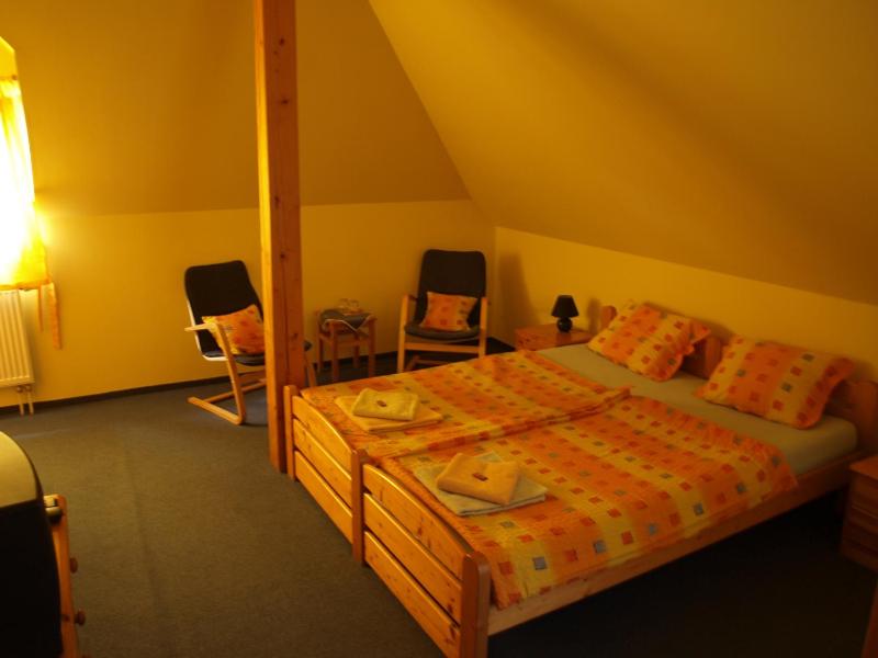 Double Room image 2