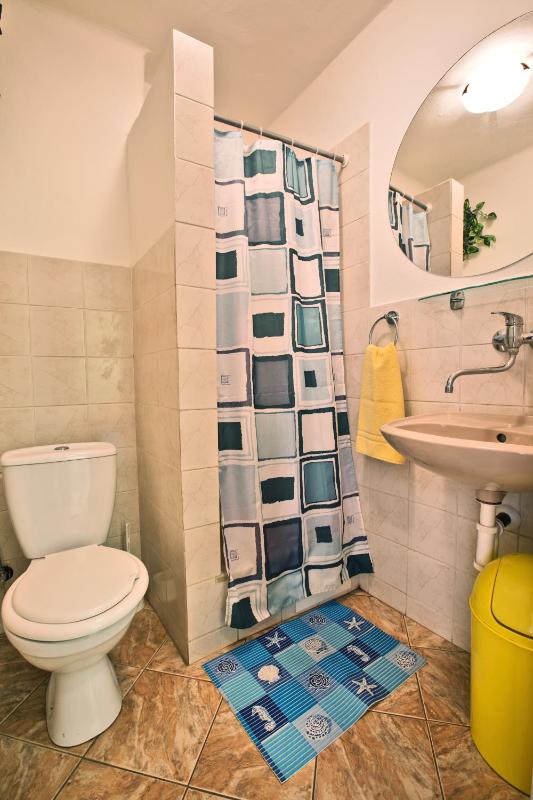 Standard Triple Room image 2