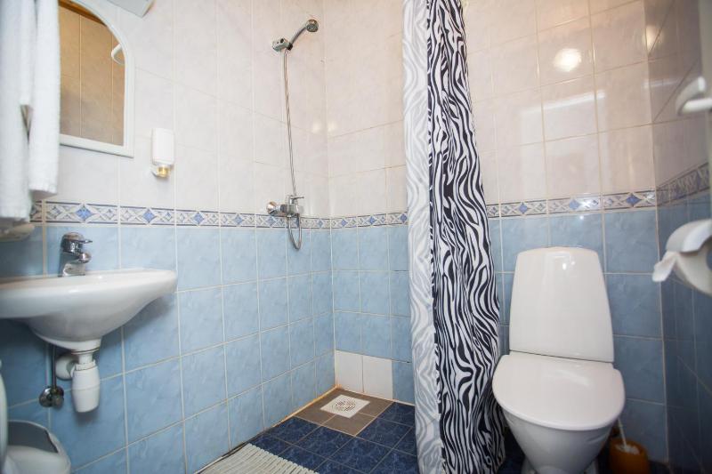 Triple Room with Private Bathroom image 2