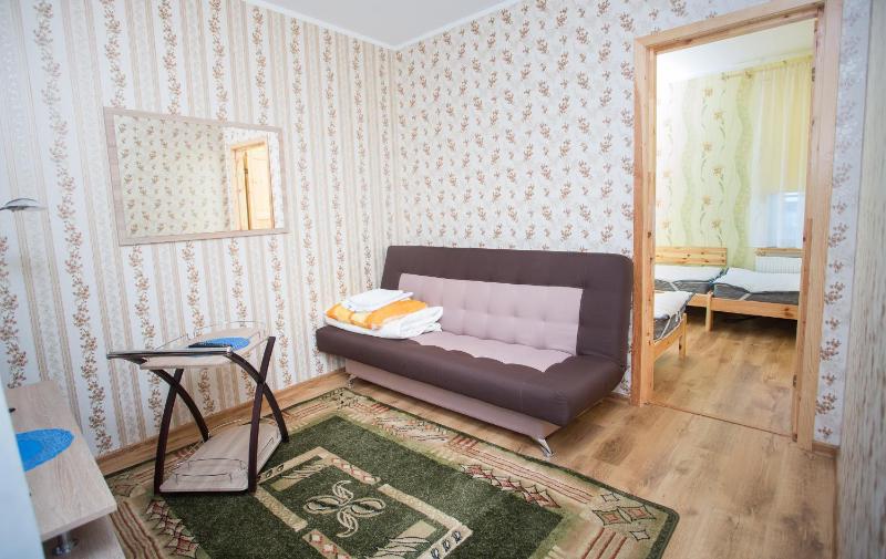 Family Room With Private Bathroom And Kitchen image 3