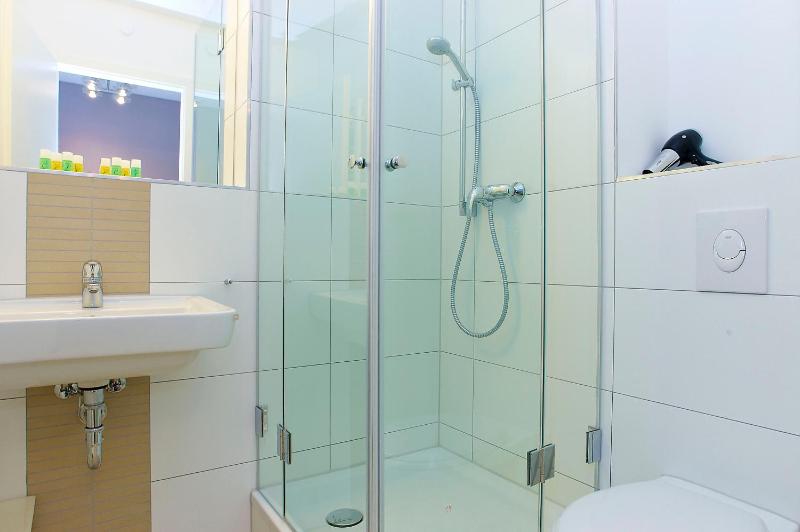 Superior Apartment image 2