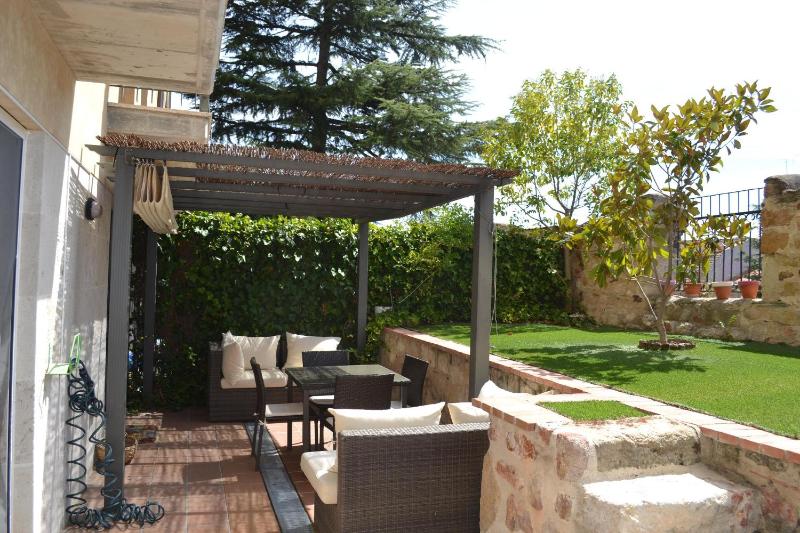 Apartment with Garden View  - Calle Gibraltar 18 image 1