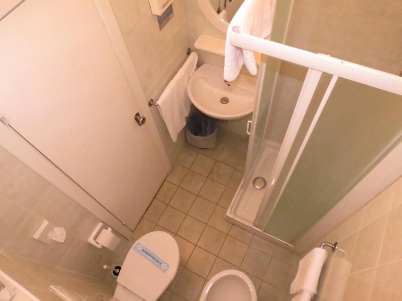 Quadruple Room with Sea View image 2