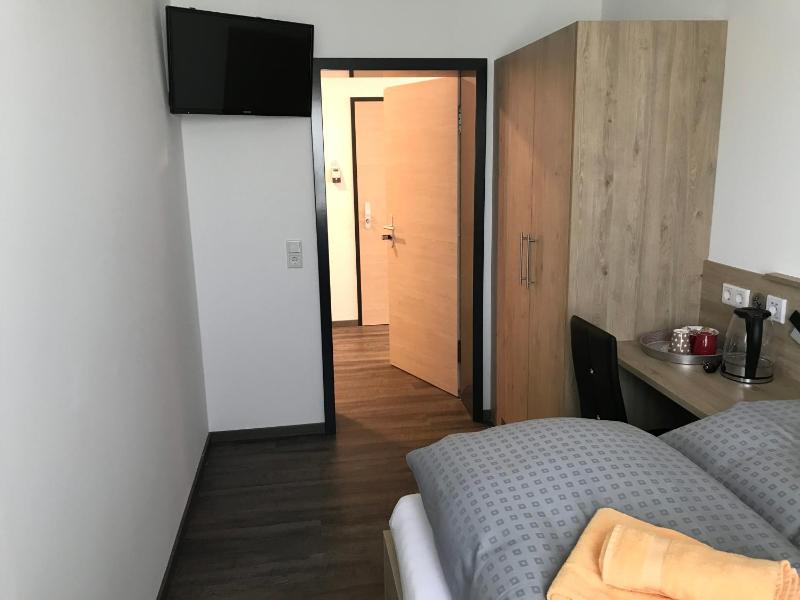 Standard Double Room image 1