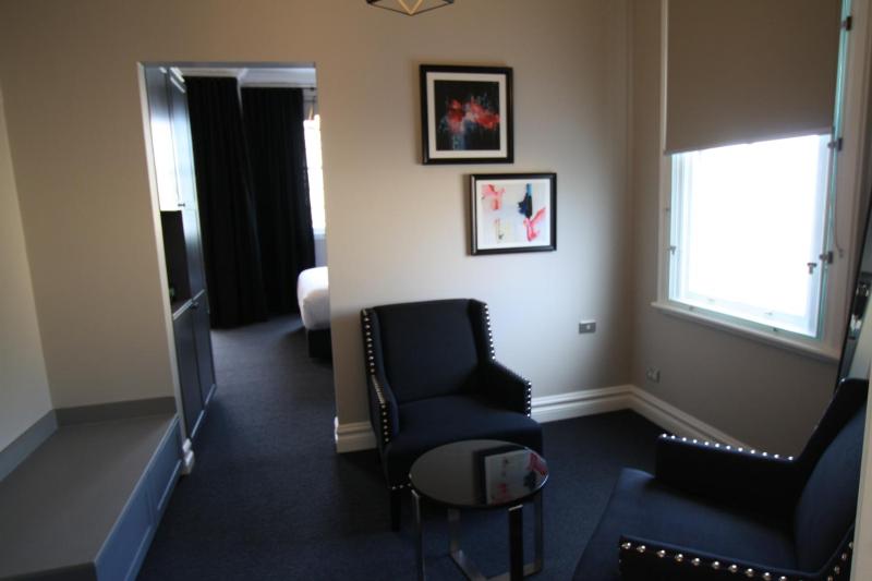 Junior Suite image 4