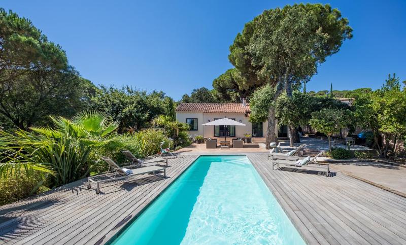 Villa des Salins by Hotel des Lices - image 4