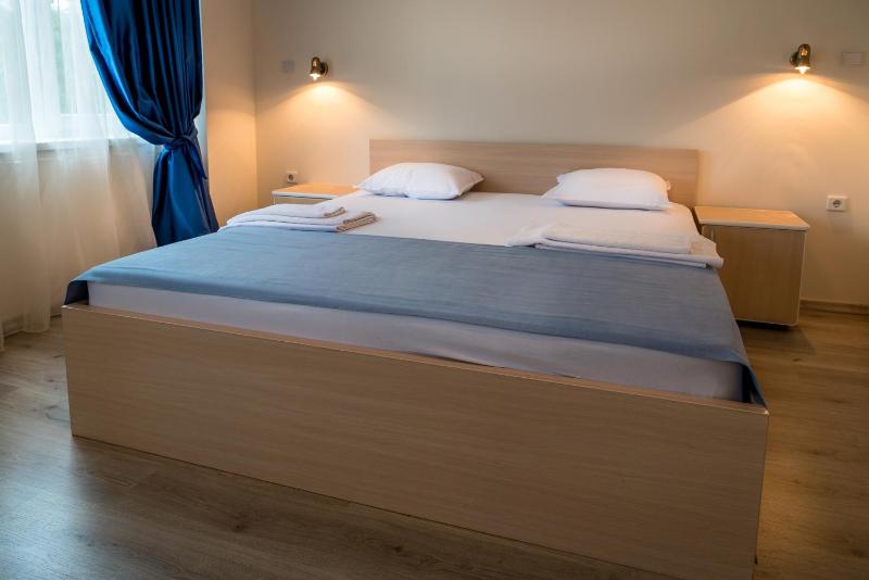 Double or Twin Room image 3