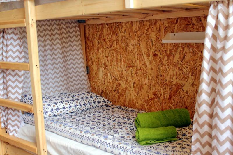 Bottom Bed in 4-Bed Mixed Dormitory Room image 3