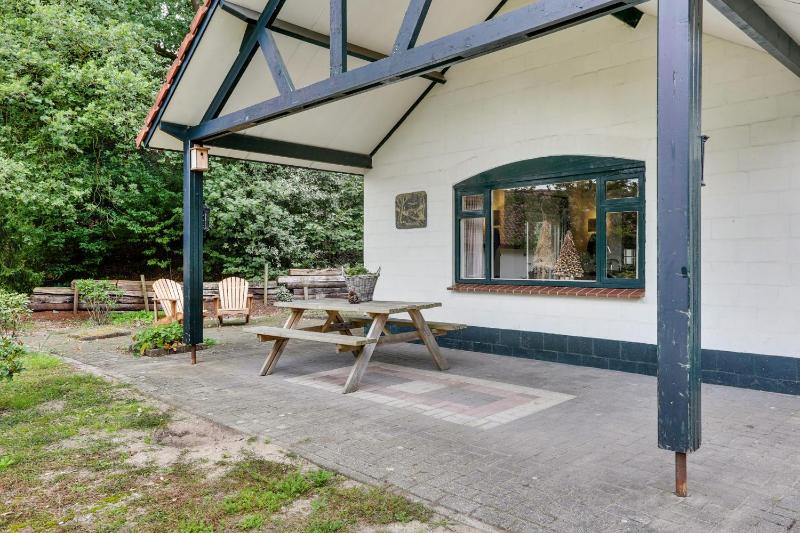 Comfort Bungalow met Jacuzzi | 2-4 Pers. image 2